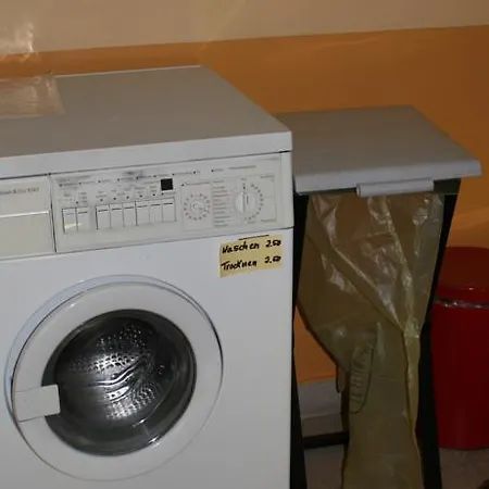 Fe-wo Lubbers Apartment *